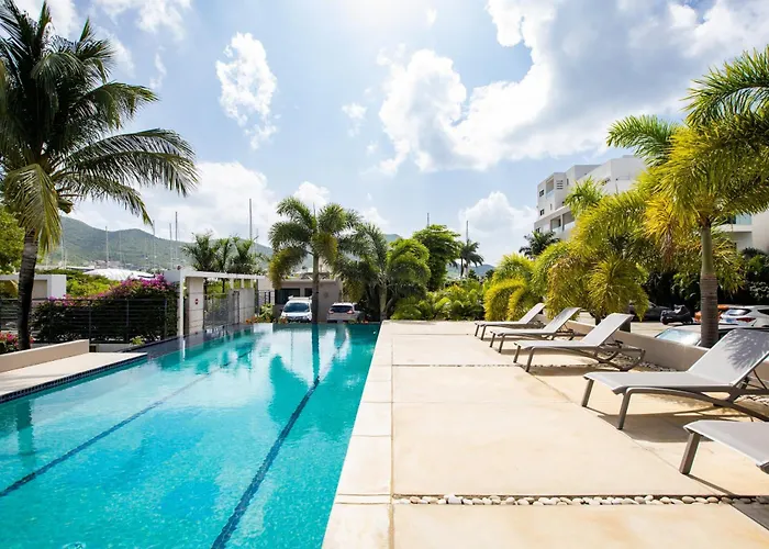 Charming Apartment In Cole Bay With Sea View - 70 M²